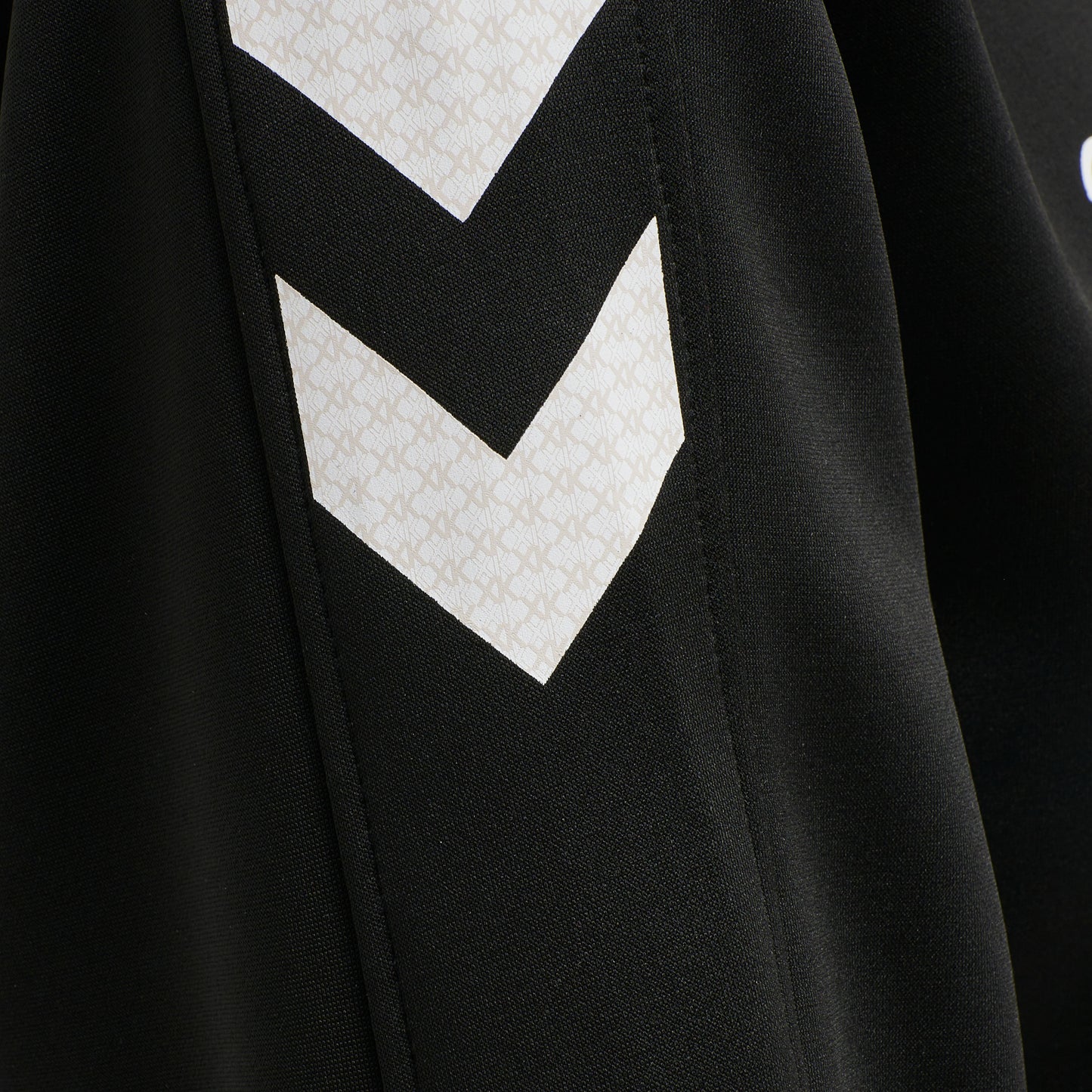 2042-BLACK/BLACK