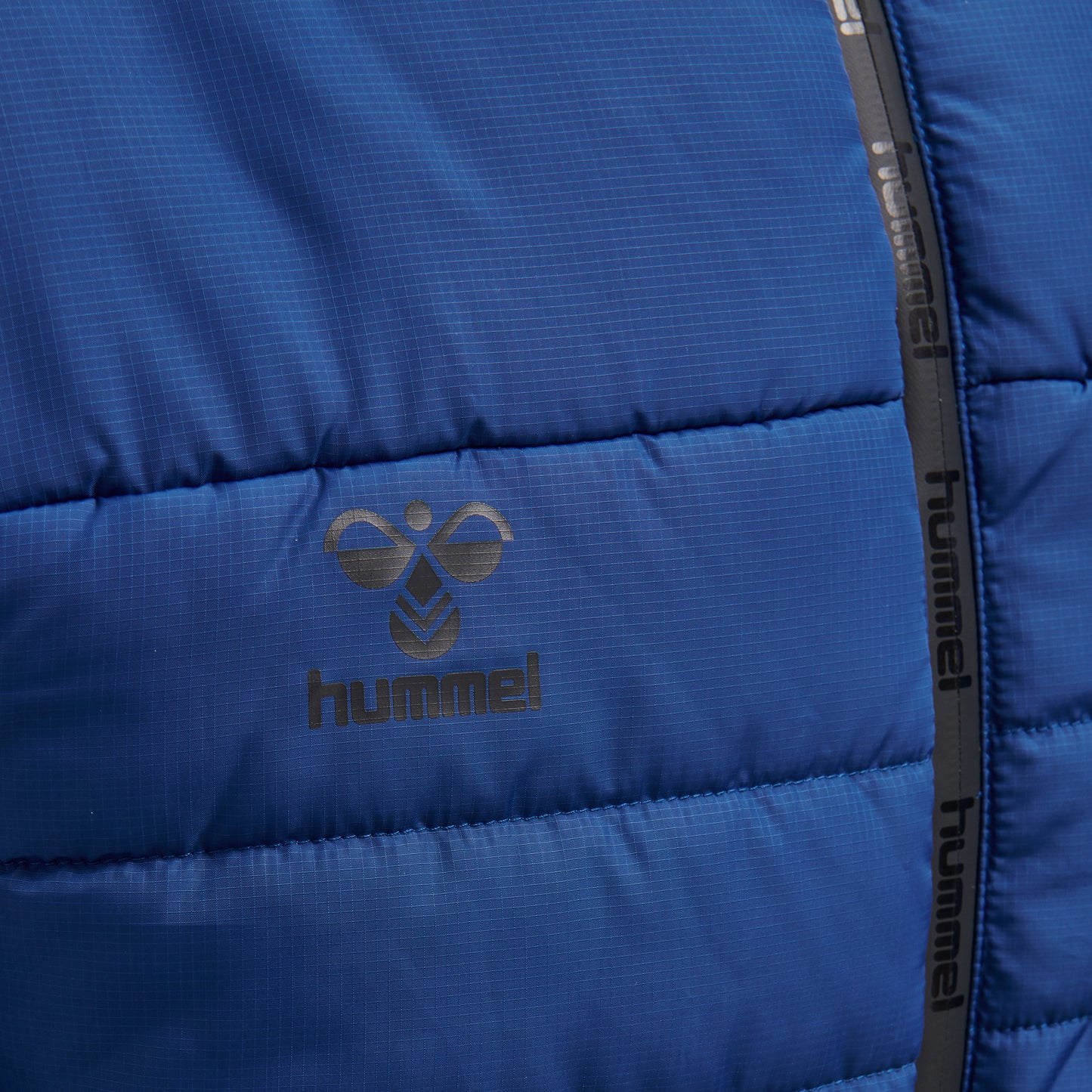 7045-TRUE BLUE