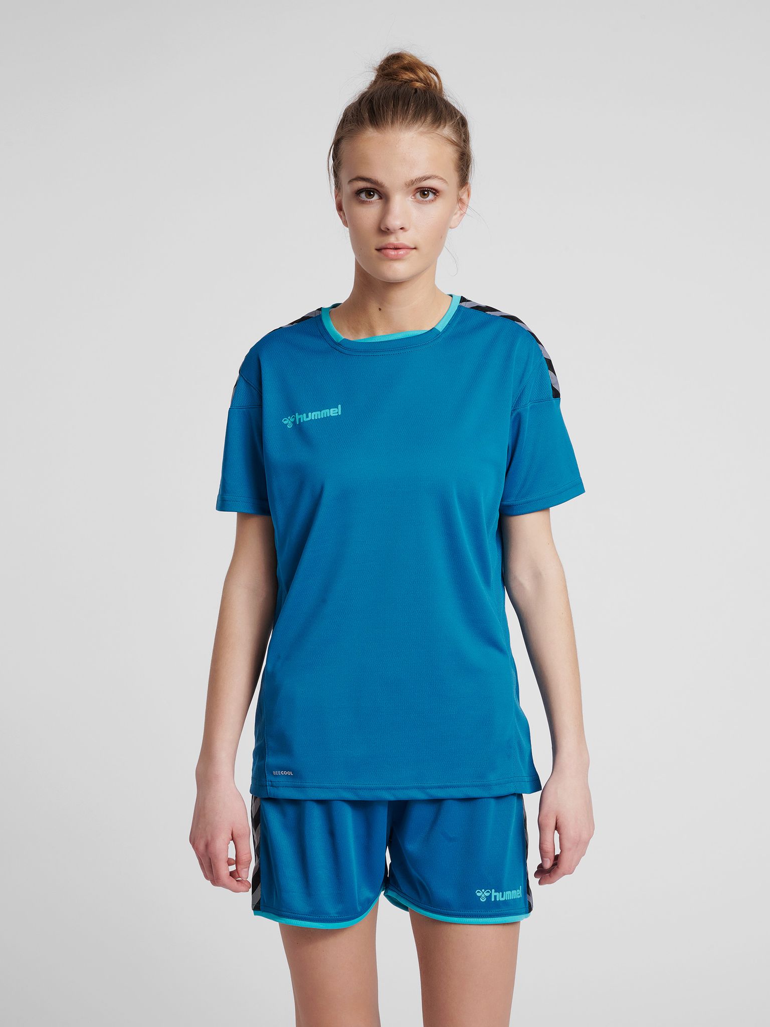 hmlAUTHENTIC POLY JERSEY WOMAN S/S