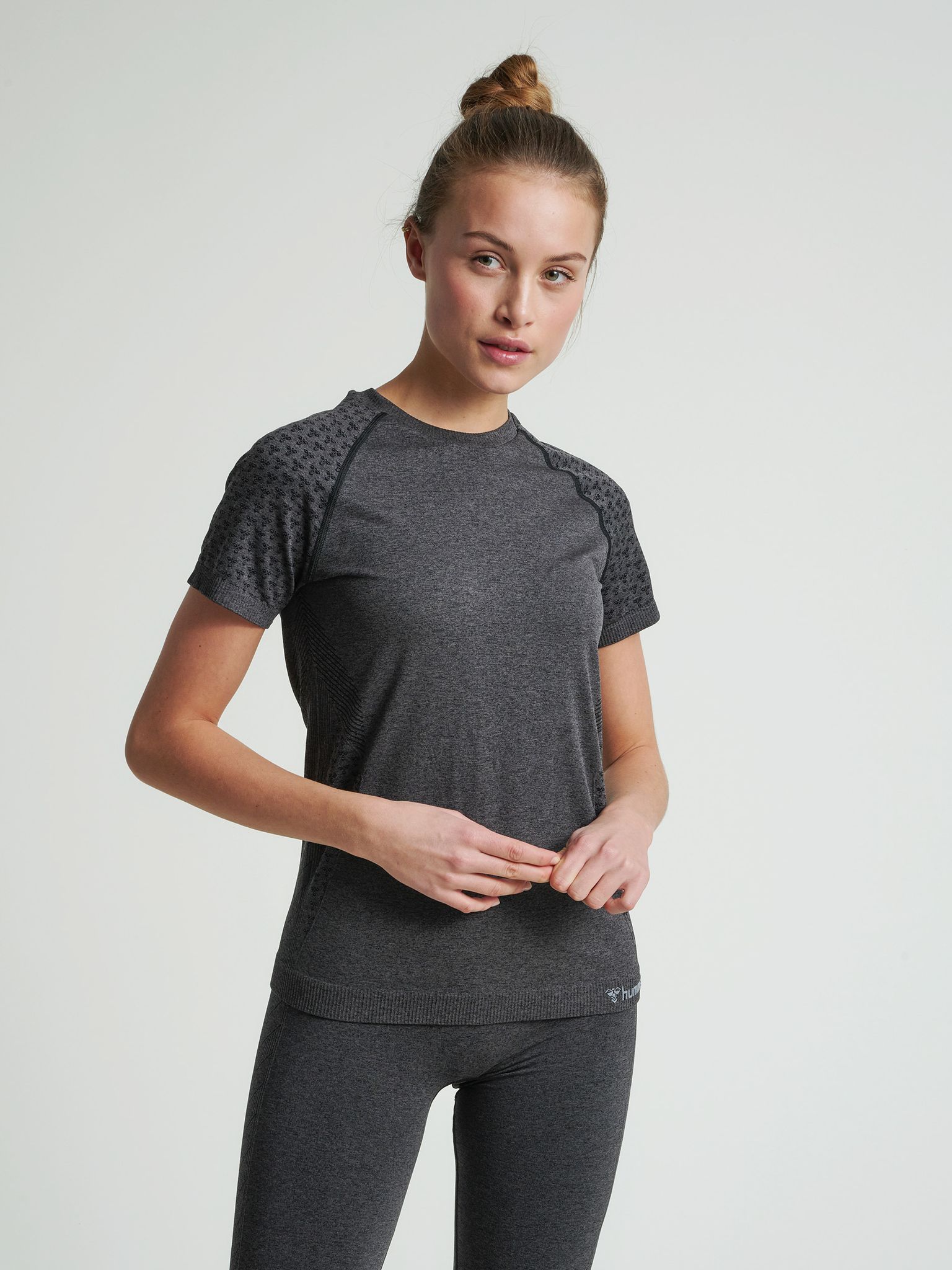 hmlCI SEAMLESS T-SHIRT