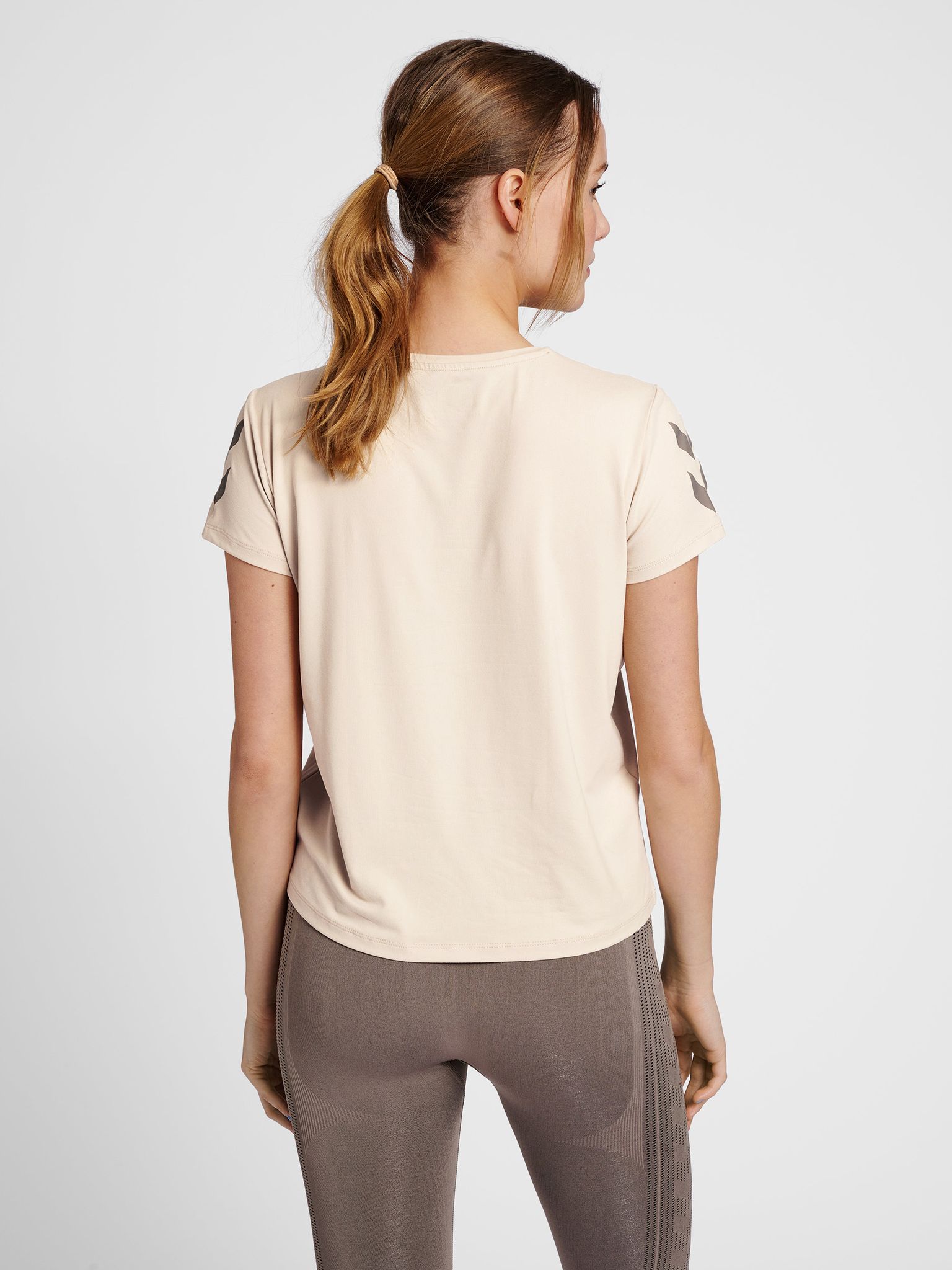 hmlMT TAYLOR T-SHIRT