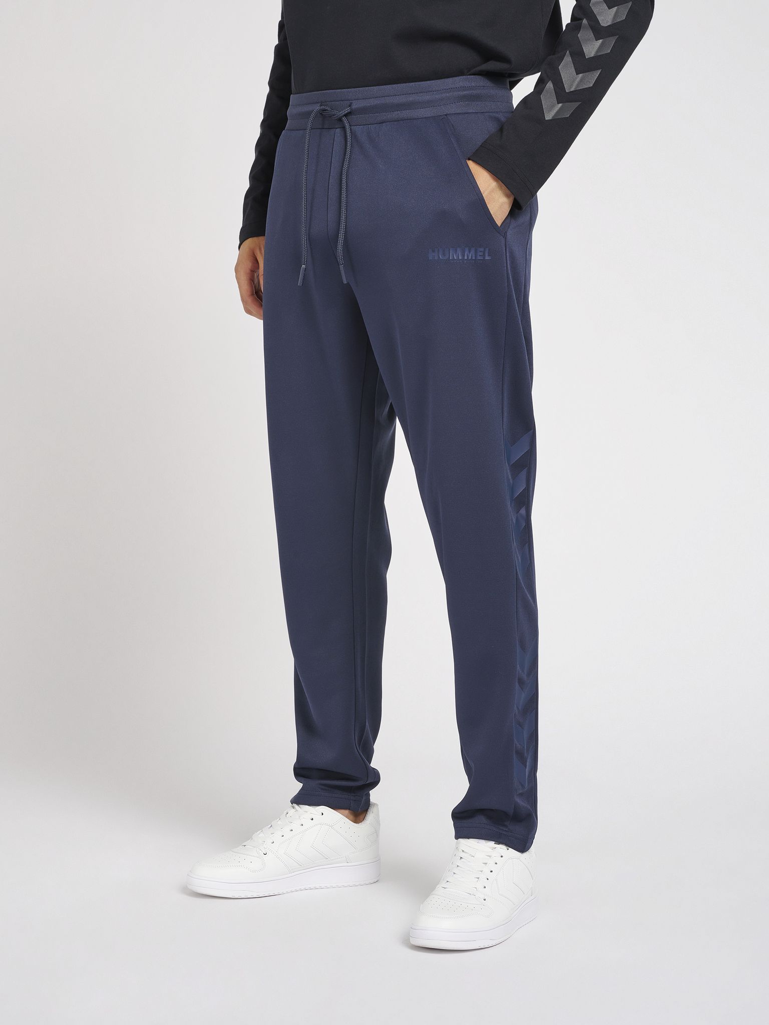 hmlLEGACY POLY TAPERED PANTS
