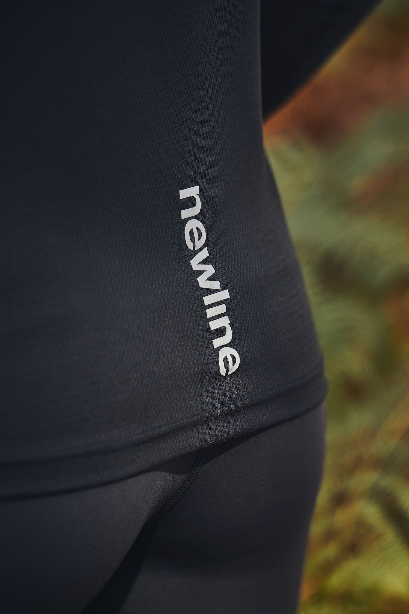 WOMEN'S CORE JACKET