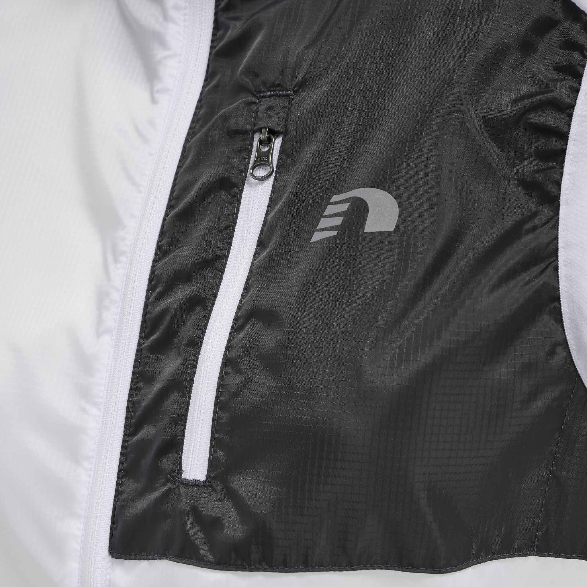 WOMEN PACKABLE TECH GILET