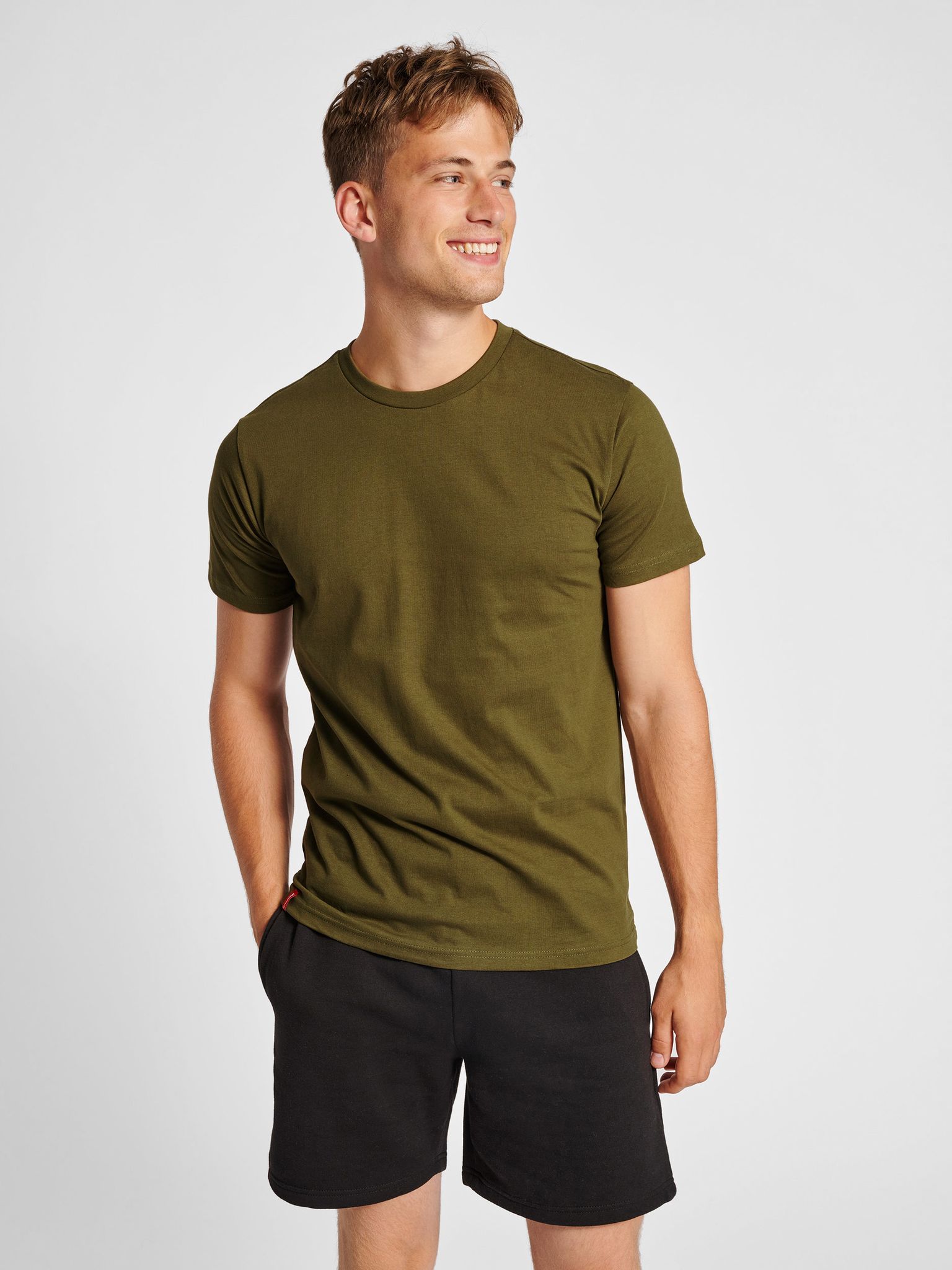 hmlRED HEAVY T-SHIRT S/S