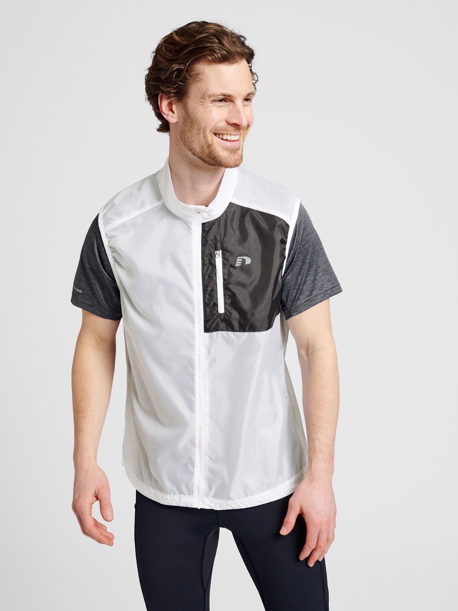 MEN PACKABLE TECH GILET