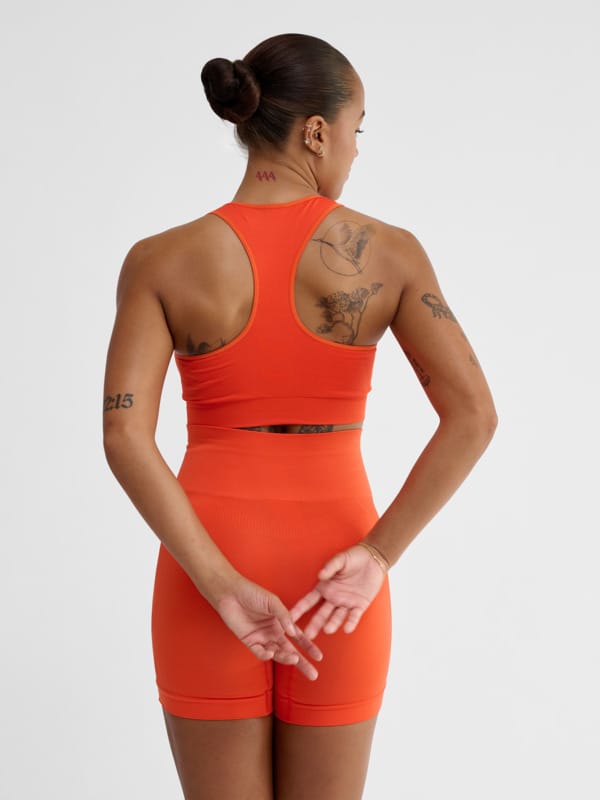 hmlTIF SEAMLESS SPORTS TOP